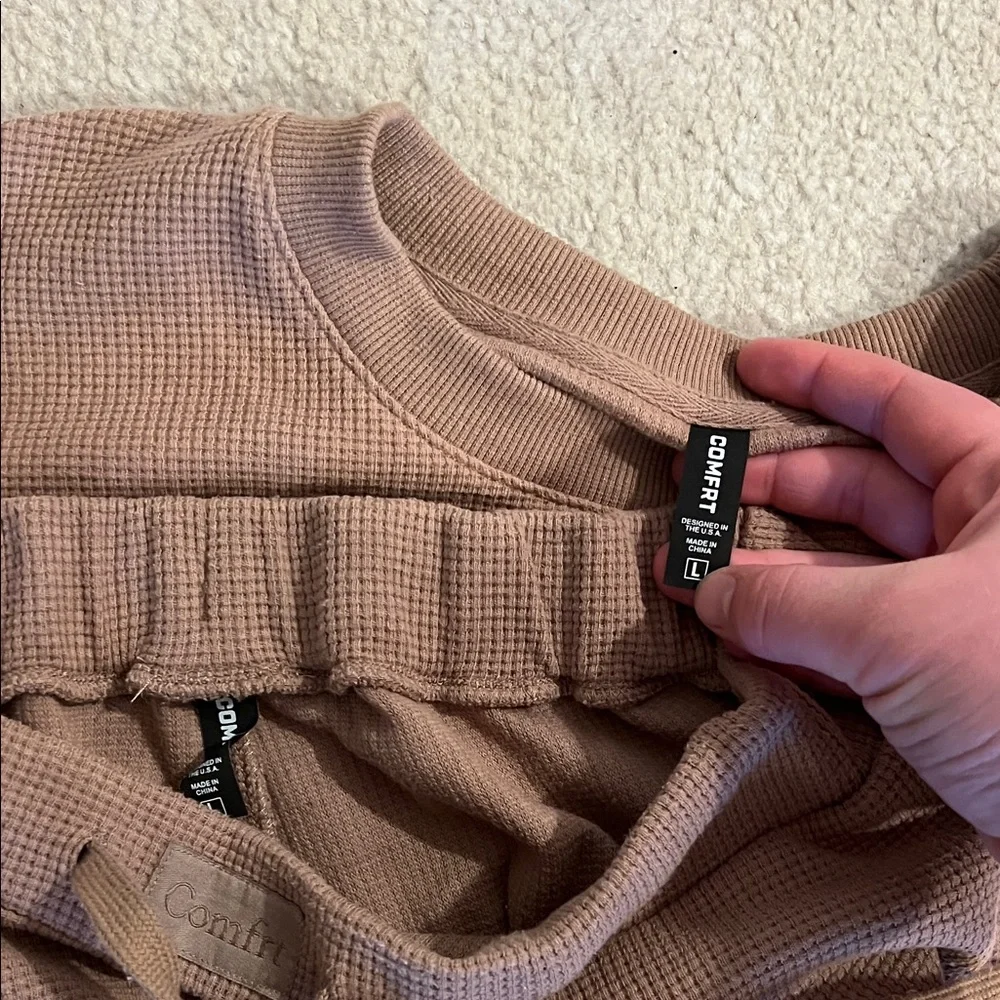 Comfrt Taupe Waffle Knit Loungewear Set - Picture 2 of 5